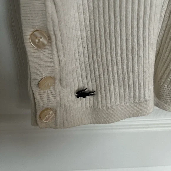 Lacoste sweater - Picture 6 of 6